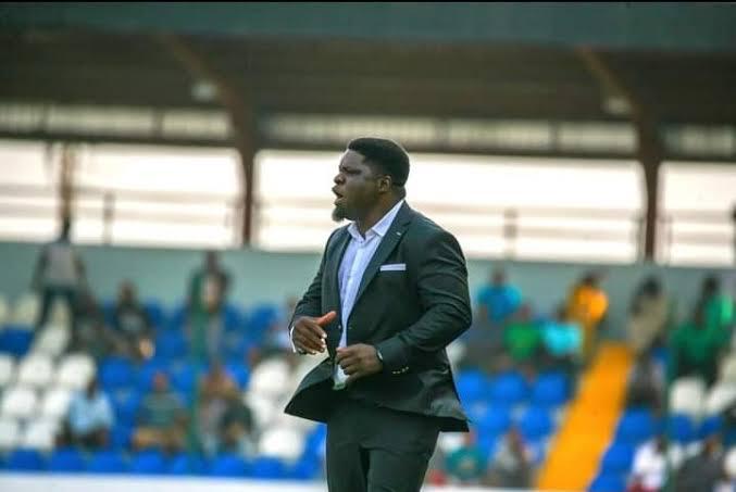 Coach Daniel Ogunmodede Commits to Remo Stars Until 2027