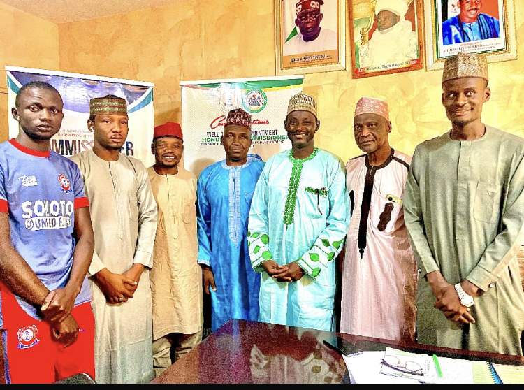 COMMISSIONER OF YOUTHS AND SPORTS DEVELOPMENT MEETS WITH SOKOTO UNITED FC MANAGEMENT