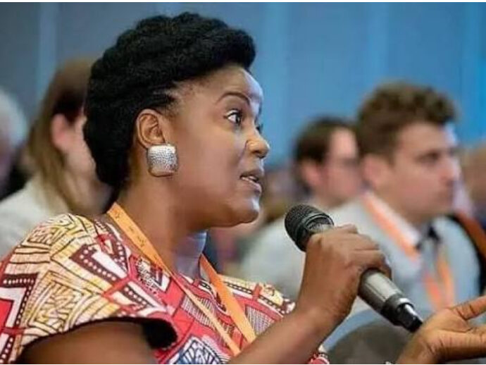 Arabinrin Aderonke, Loses Father